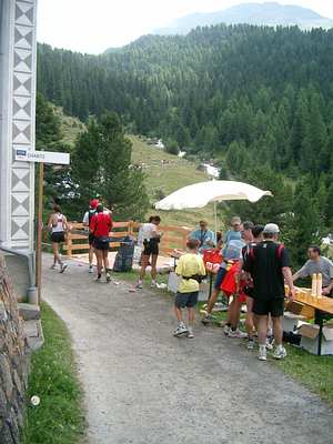 20. Swiss Alpine Davos - Chants