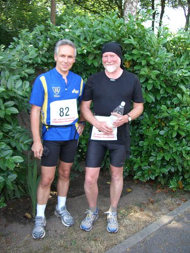 Fidelitas Nachtlauf 2006 - Bernhard (rechts) und ich 