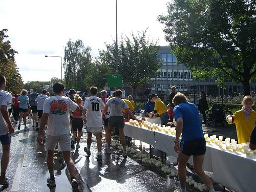 1. Verpflegungsstelle - Köln Marathon