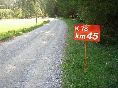 Das erste 45er-Schild