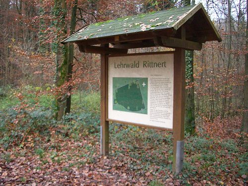 Hinweisschild Lehrwald Rittnert